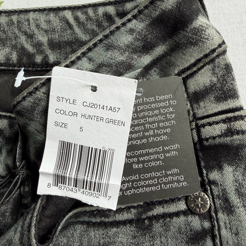 Black Stonewashed Skinny Jeans - Picture 3 of 3
